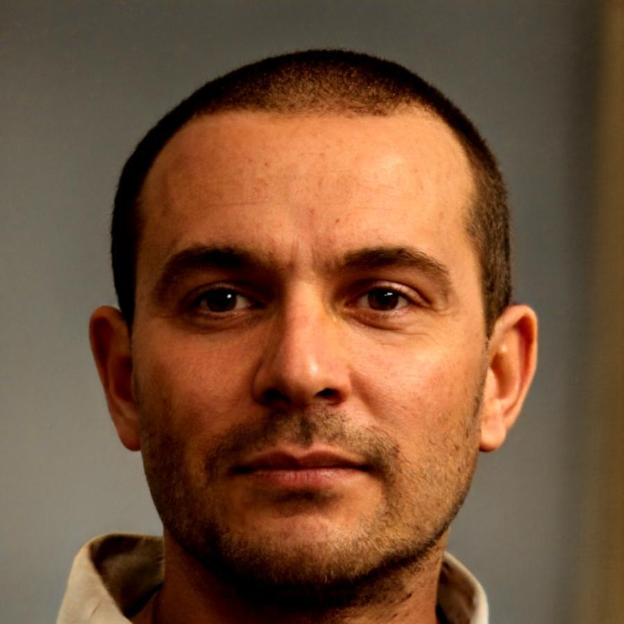 Miguel Hernández, analista cuantitativo